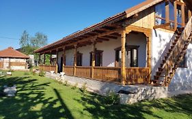 Verada Tour Guest House